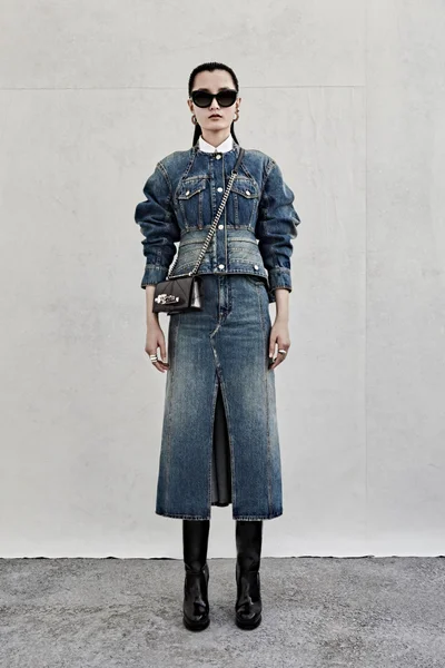 Look 27